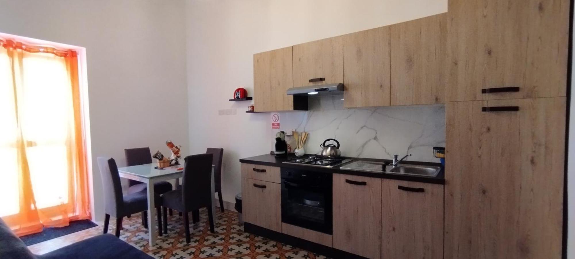 Charming Townhouse - Steps From Waterfront Дом отдыха