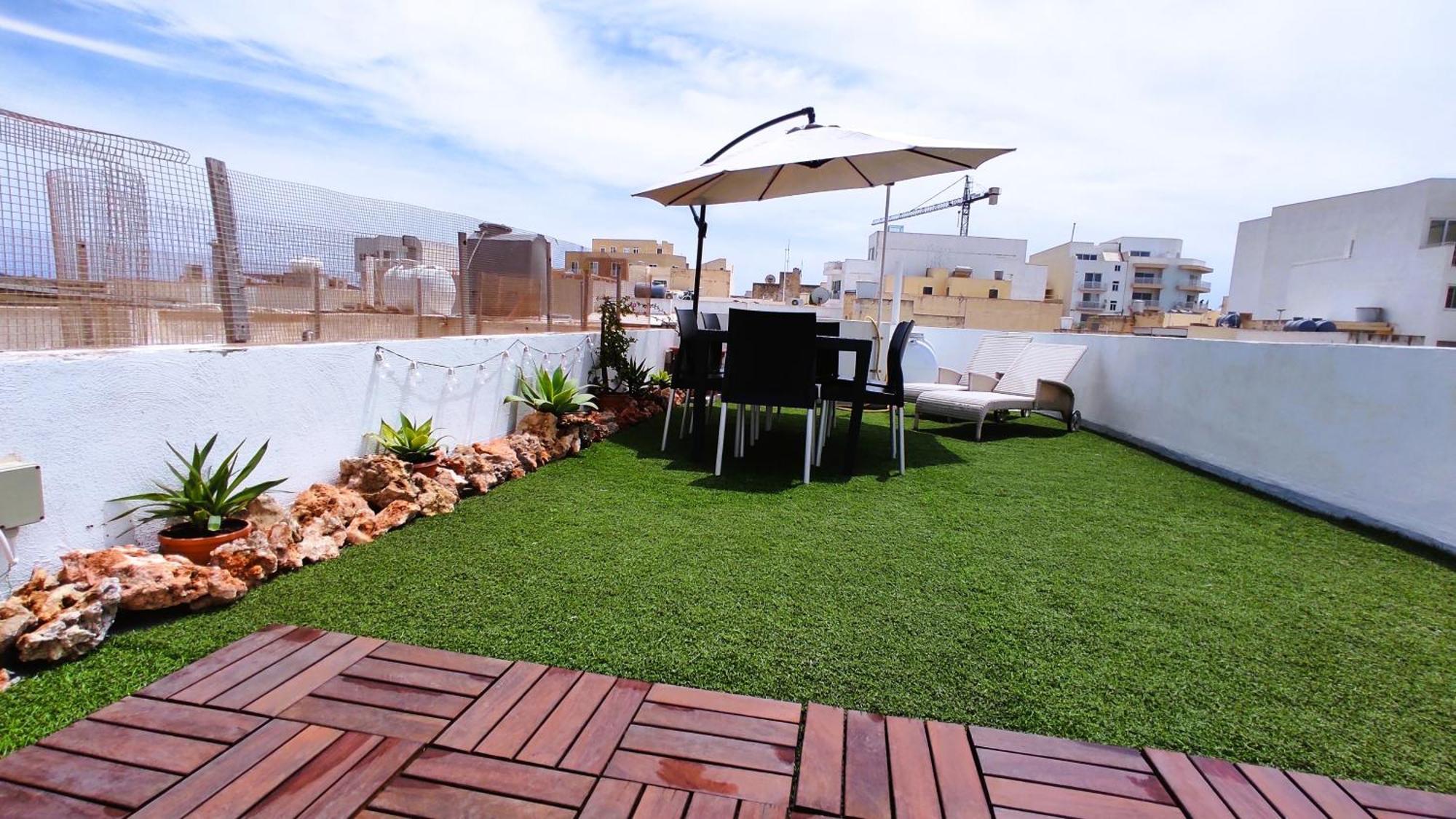 Charming Townhouse - Steps From Waterfront Дом отдыха Марсашлокк